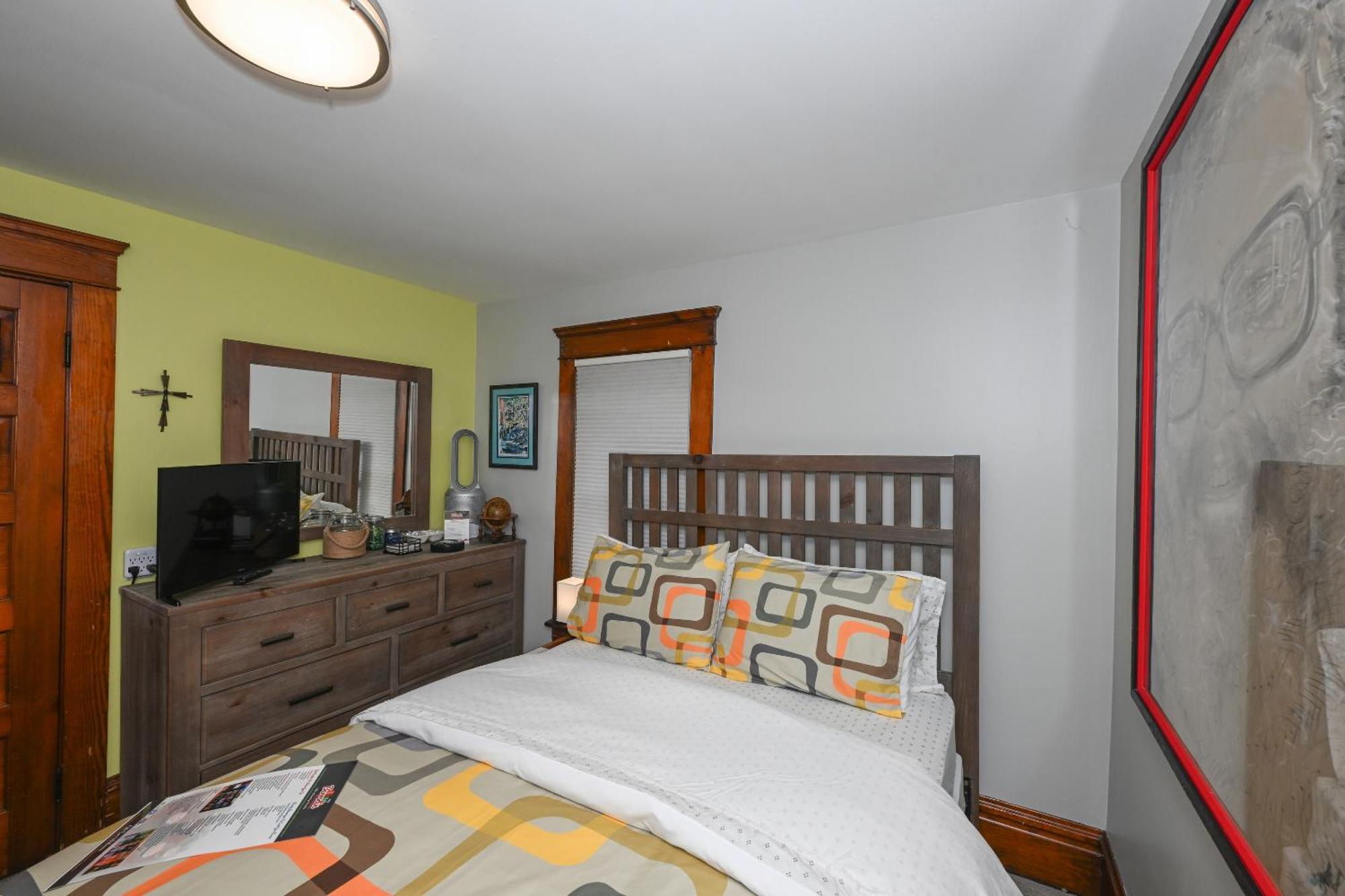Berrodin Bed & Breakfast Акрон Екстер'єр фото
